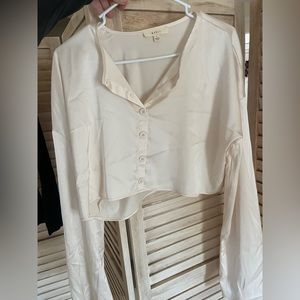 Silk cropped lose fitted top